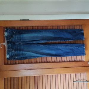 American Eagle woman size six skinny denim jeans